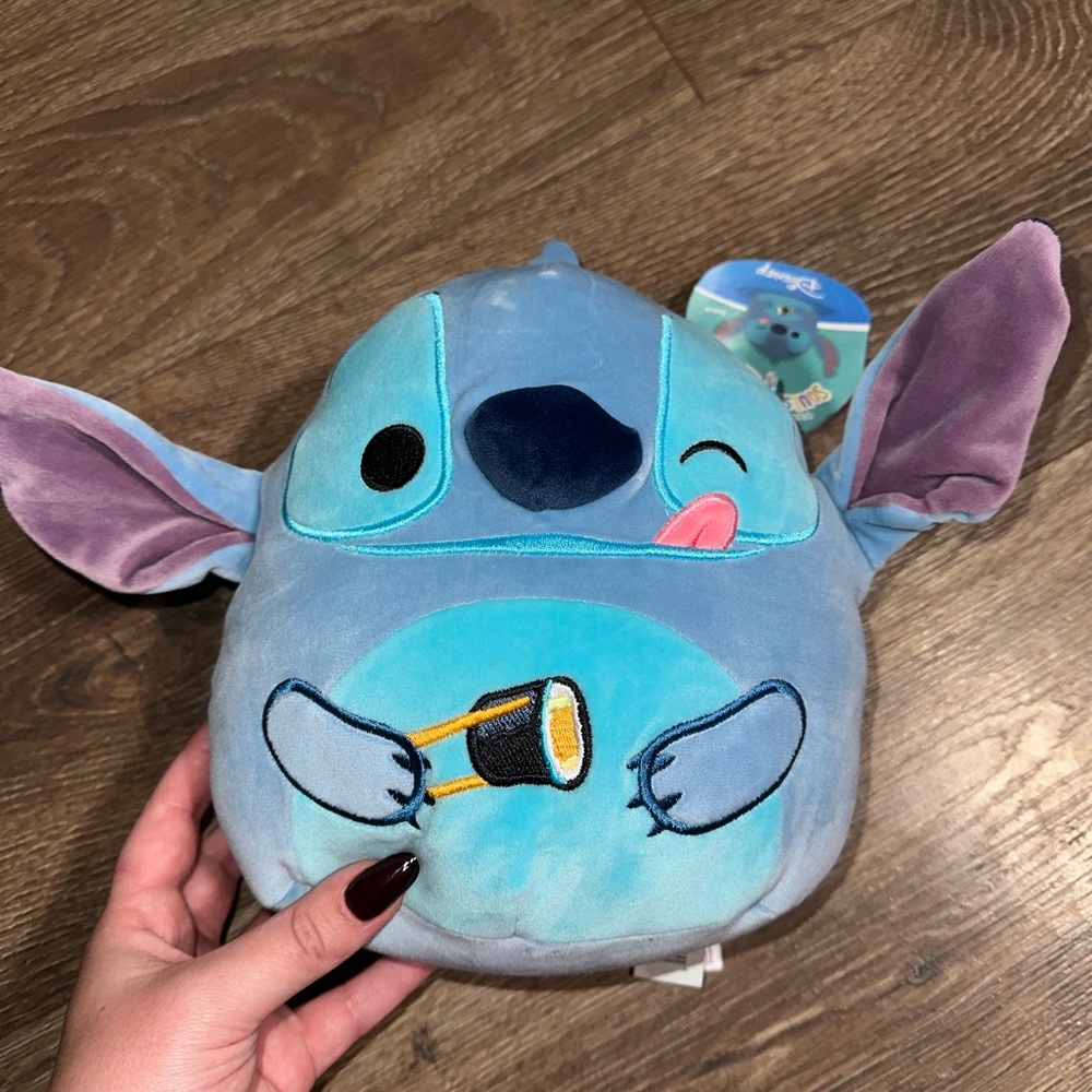 8” squishmallow Disney stitch nwt